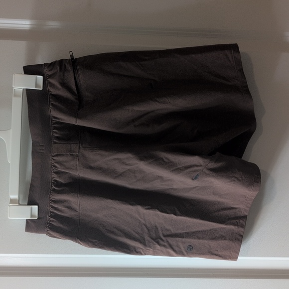 Lululemon license to train shorts - brown - Picture 4 of 4